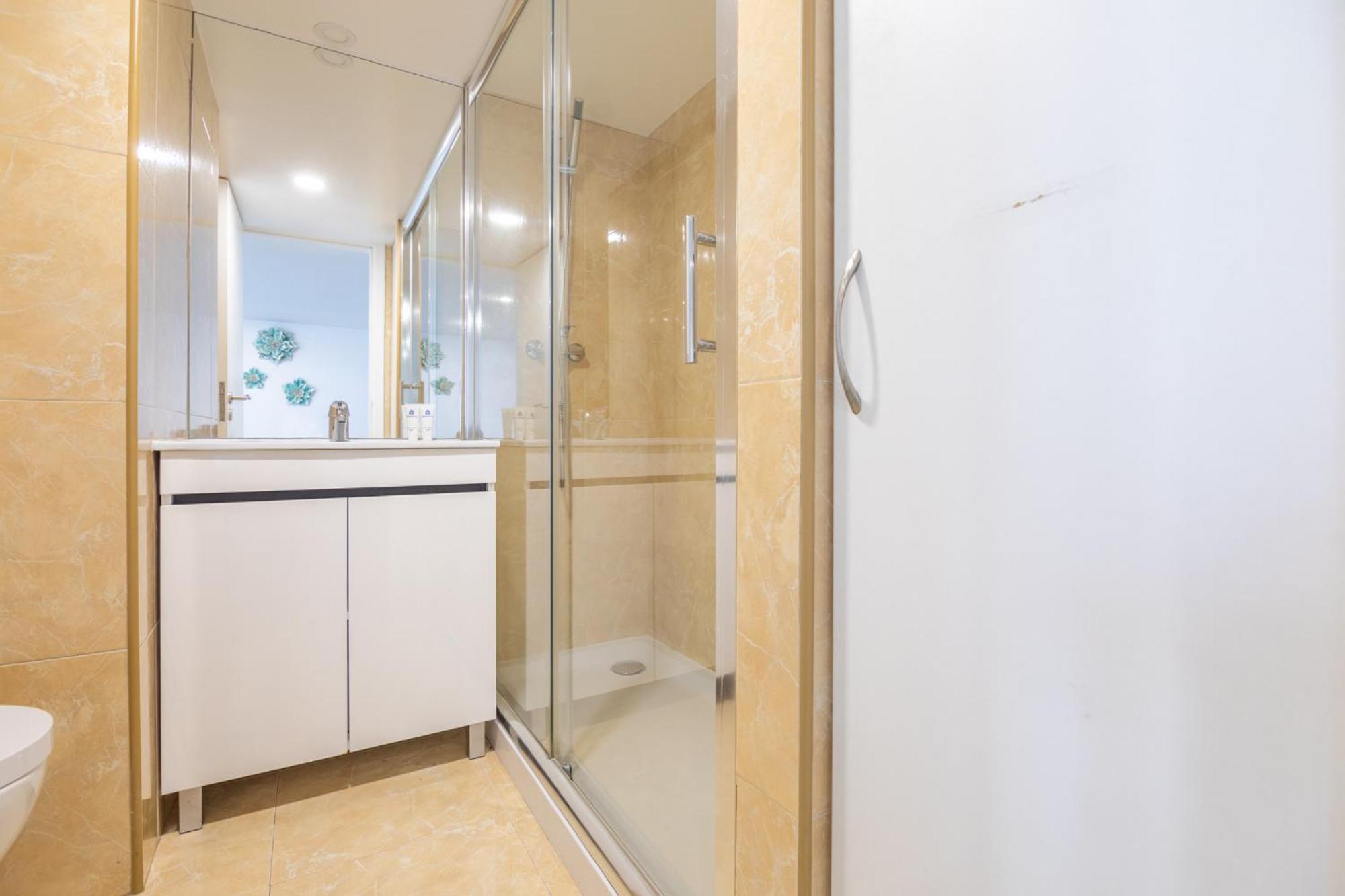 Deluxe Spacious Flats W Mezzanine By Host Wise Διαμέρισμα Πόρτο Δωμάτιο φωτογραφία